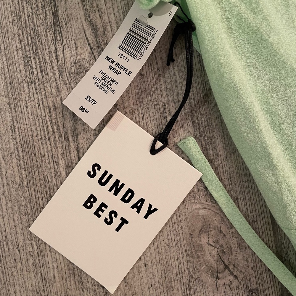 NWT Aritzia Sundays Best new ruffle wrap dress - Picture 4 of 5